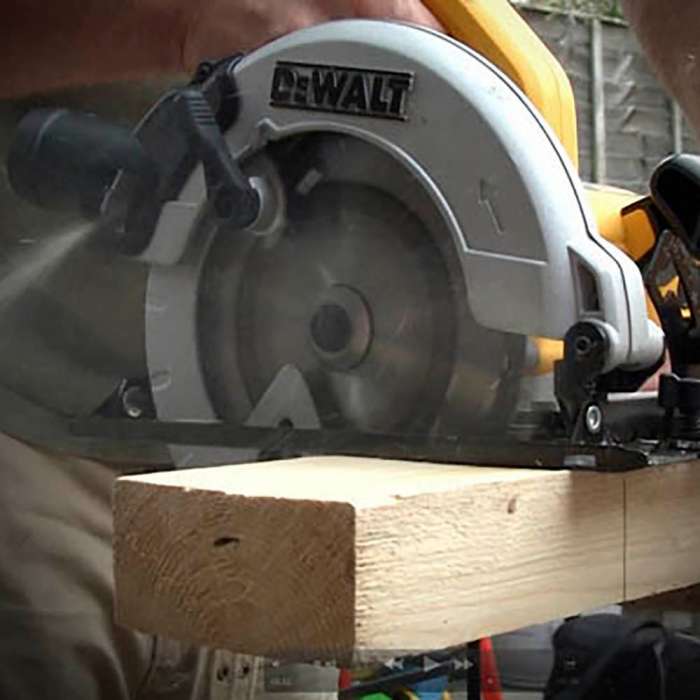 Shaya & Azar - DEWALT DWE560-GB 1350W 184mm Compact Circular Saw